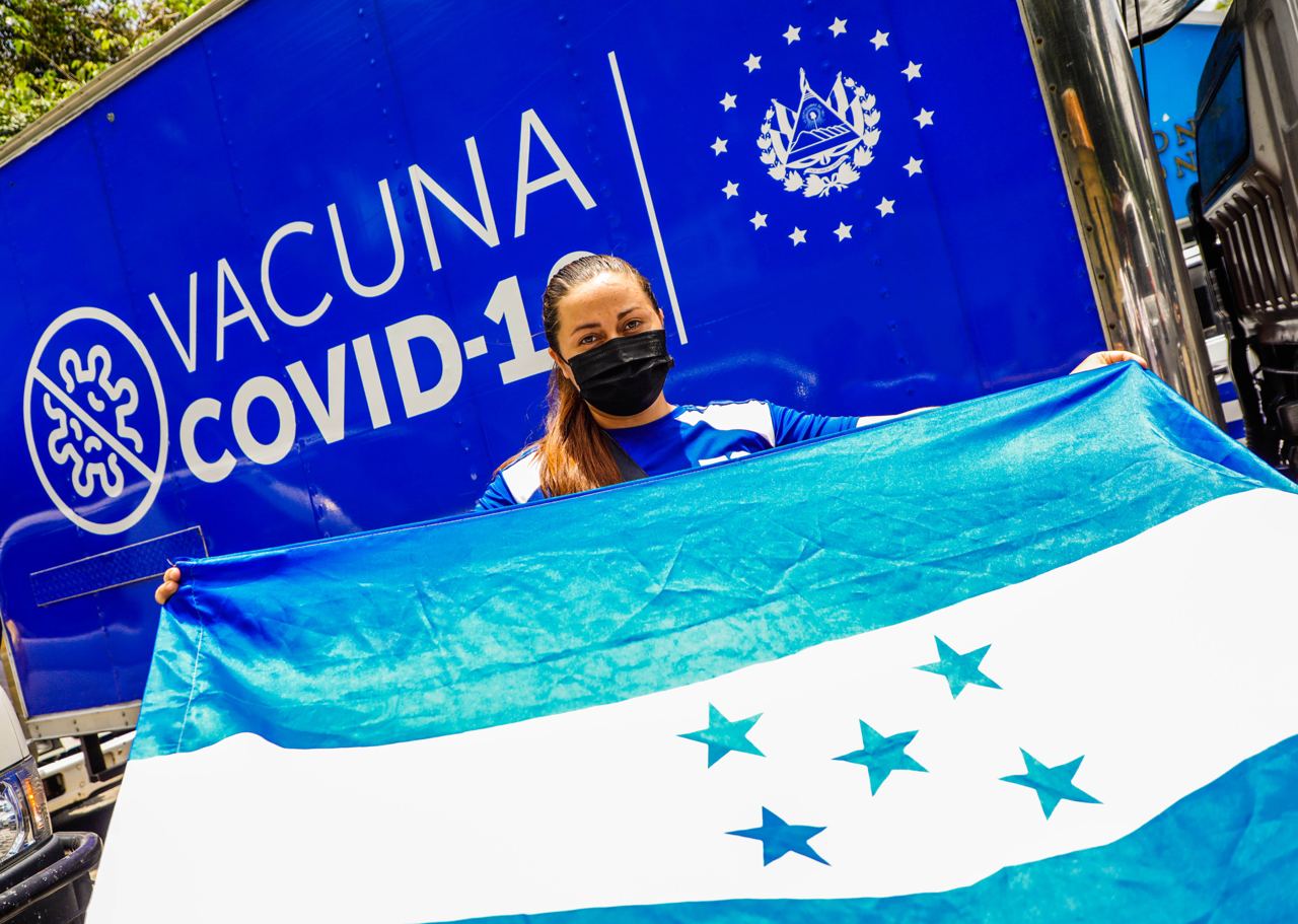 Hondureños reciben con esperanza y optimismo vacunas antiCOVID19 donadas por El Salvador hondurenos-reciben-con-esperanza-y-optimismo-vacunas-anticovid19-donadas-por-el-salvador